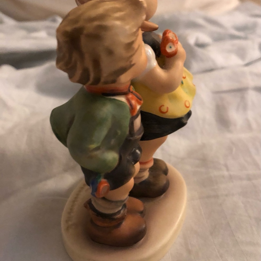 Vintage Hummel Boy & Girl with Basket to Market - Picture 6 of 10